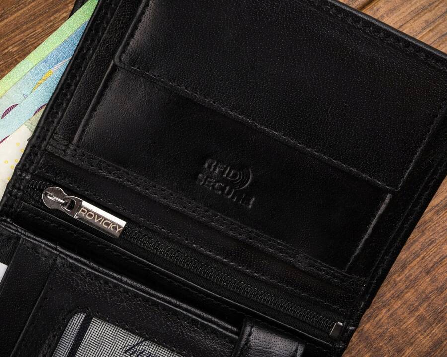 Leather wallet RFID PETERSON CPR-N4-BAR