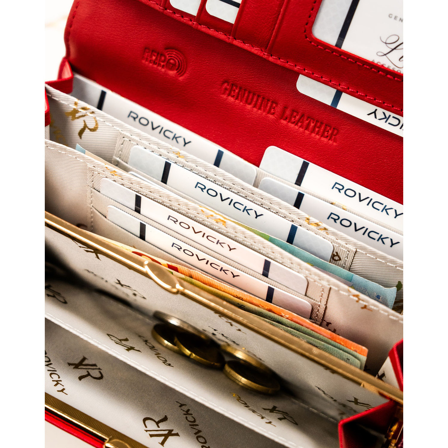 Duży, skórzany portfel damski w czerwonym kolorze zamykany na zatrzask - Rovicky