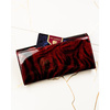 Lakierowany, czerwony portfel damski ze skóry naturalnej i ekologicznej w zwierzęcy wzór - Peterson