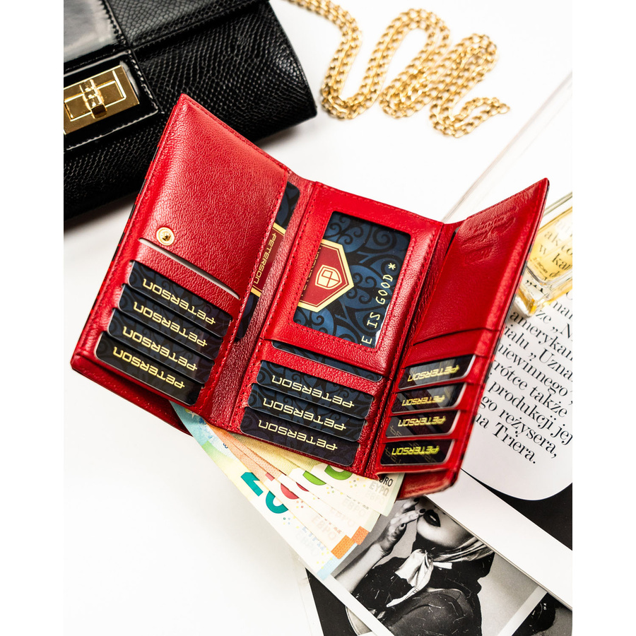 Czerwony portfel damski ze skóry ekologicznej i naturalnej w cętki, zamykany biglem i zatrzaskiem - Peterson