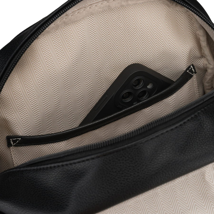 Czarny, miejski plecak damski ze skóry ekologicznej - Rovicky