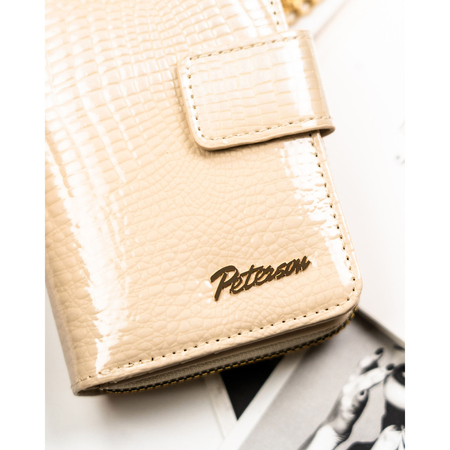 Beżowy portfel damski ze skóry ekologicznej z tłoczeniem na wzór skóry krokodyla - Peterson