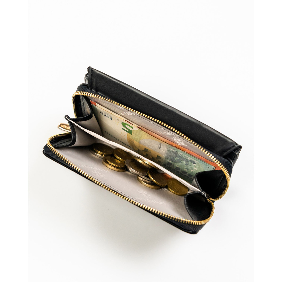 Portfel damski ze skóry ekologicznej w czarnym kolorze wyposażony w system RFID - Peterson