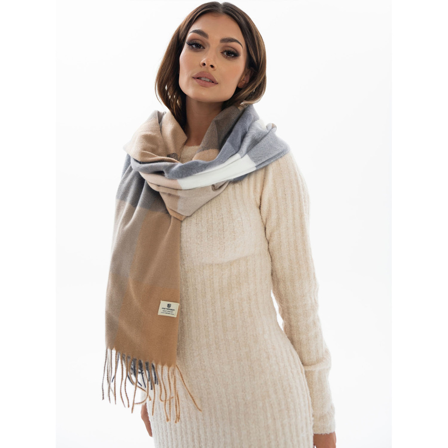 Dwustronny szalik damski z frędzlami w dominującym kolorze khaki - Peterson
