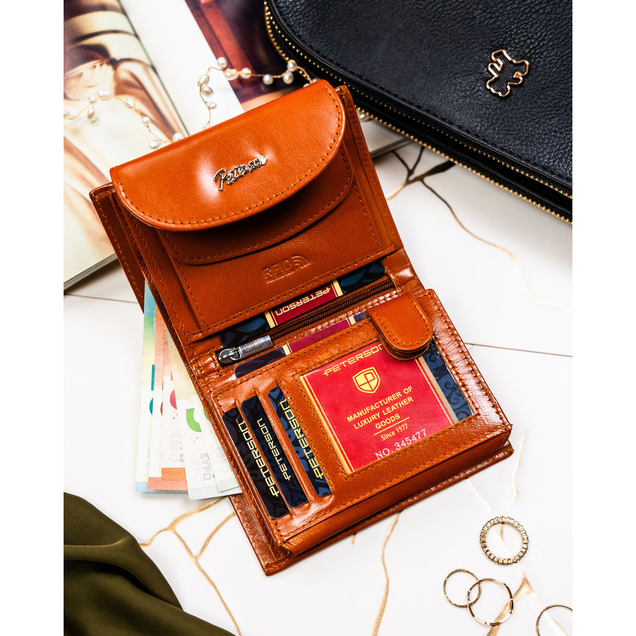 Leather wallet RFID PETERSON PTN RD-357-NGV-M