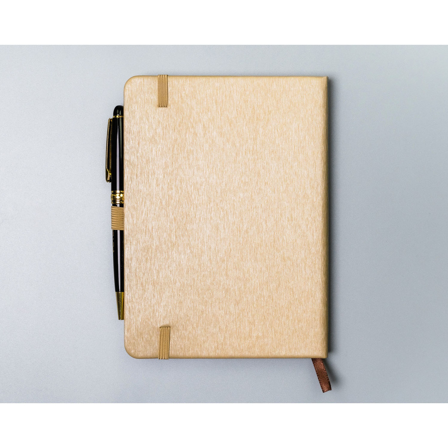 Beżowy notes w formacie B6 zadrukowany w linie, wyposażony w gumkę zamykającą - Peterson