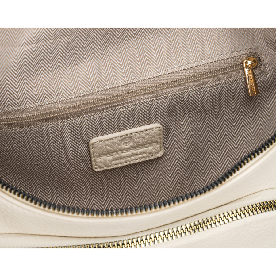 Jasnobeżowa nerka damska ze skóry ekologicznej zamykana suwakiem - Peterson