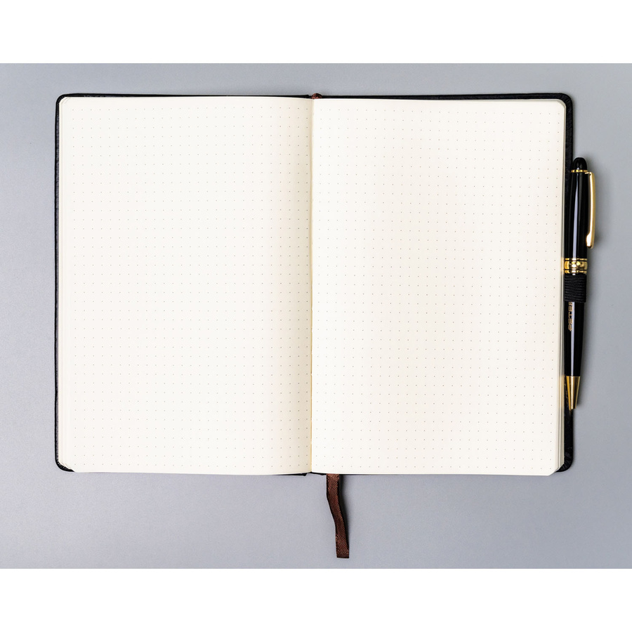 Czarny notes w twardej oprawie formacie A5 zadrukowany w kropki - Peterson