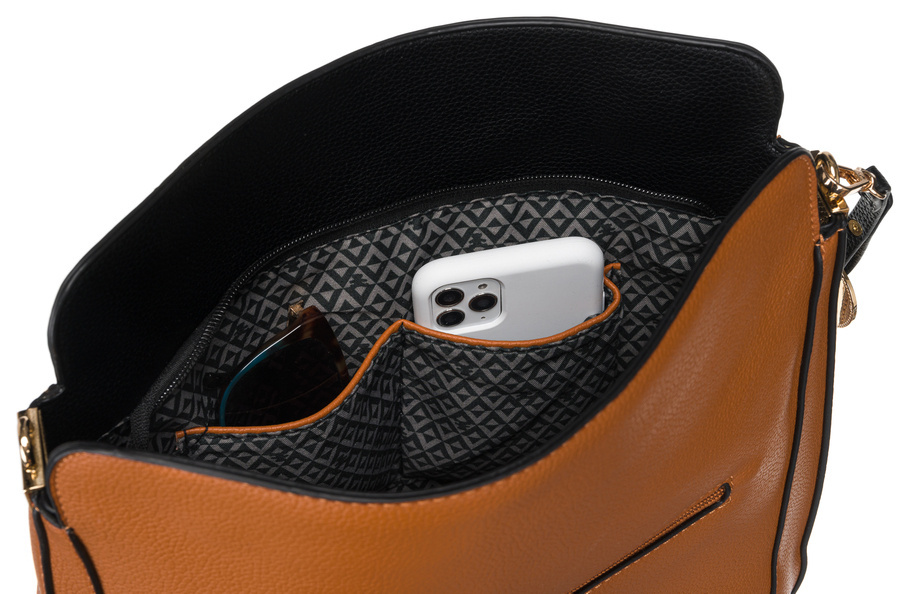 Listonoszka ze skóry ekologicznej z ćwiekami - LuluCastagnette