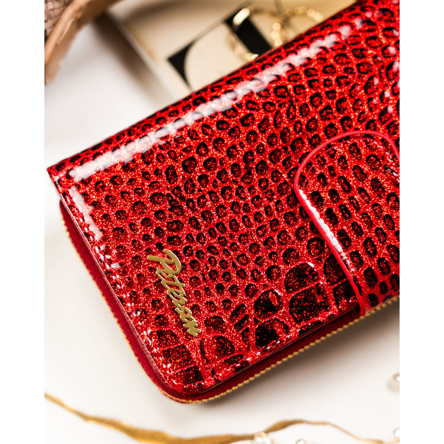 Czerwony portfel damski ze skóry naturalnej zamykany na suwak i zatrzask, wyposażony w system RFID - Peterson