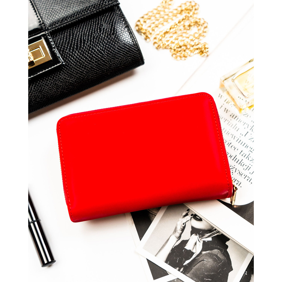 Czerwony portfel damski ze skóry ekologicznej zamykany na zatrzask i suwak - Peterson