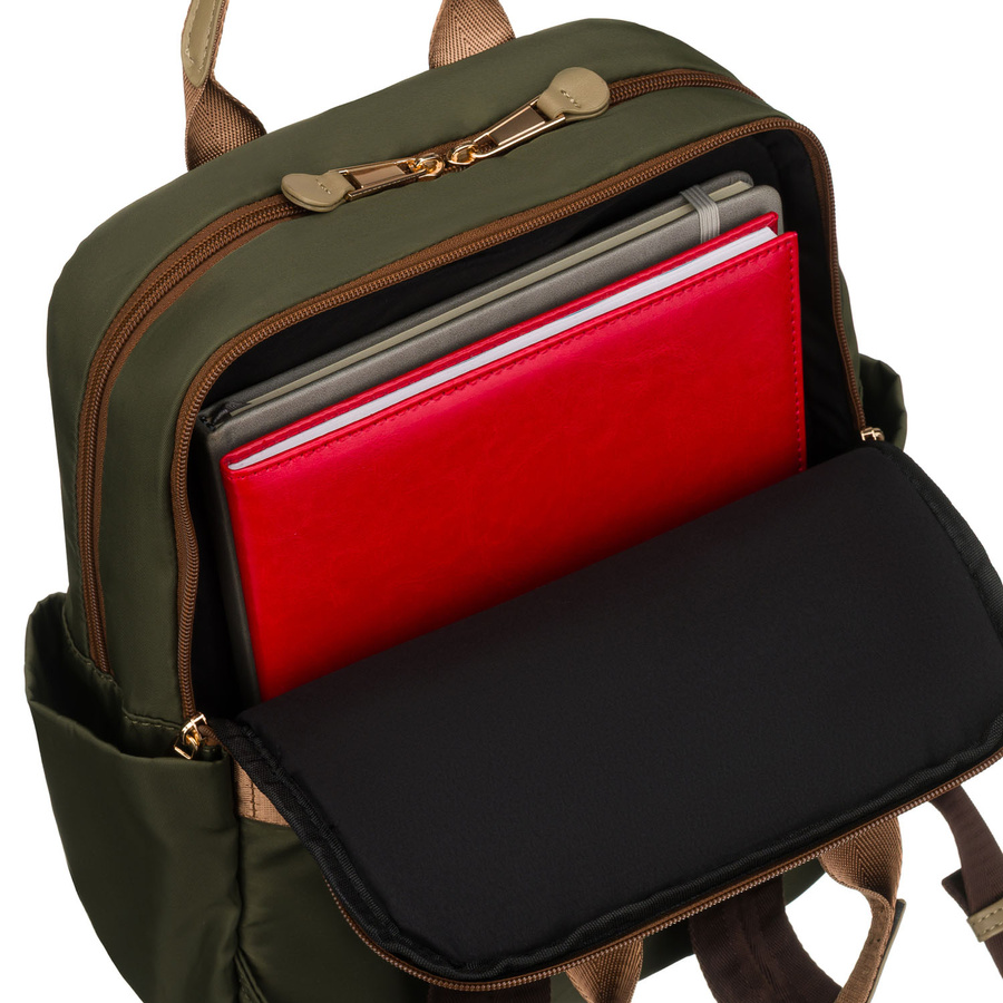 Plecak damski z nylonu w zielonym kolorze zamykany suwakiem - Peterson