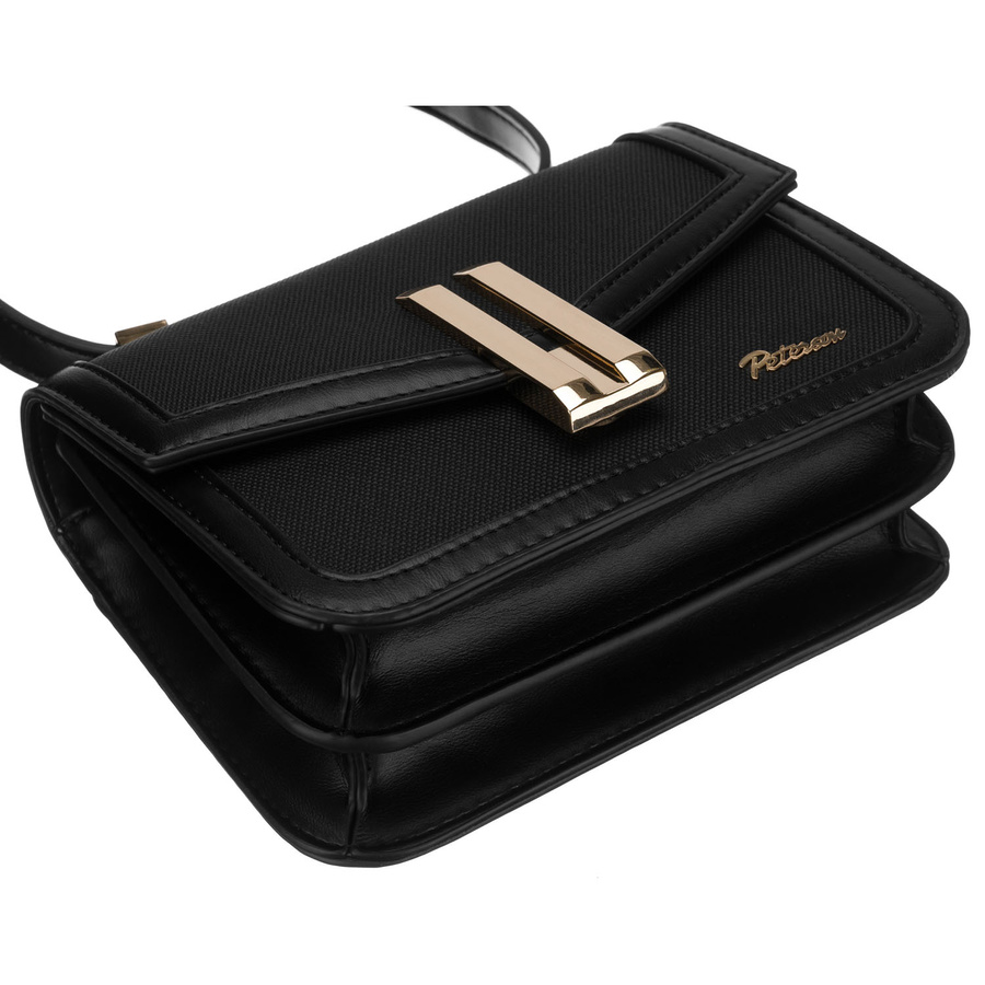 Czarna listonoszka damska z tworzywa sztucznego, zawieszona na regulowanym pasku - Peterson