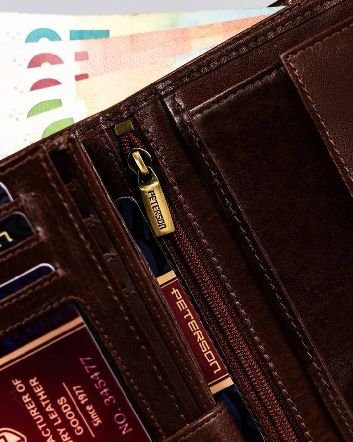 Leather wallet RFID PETERSON PTN 22311-VT