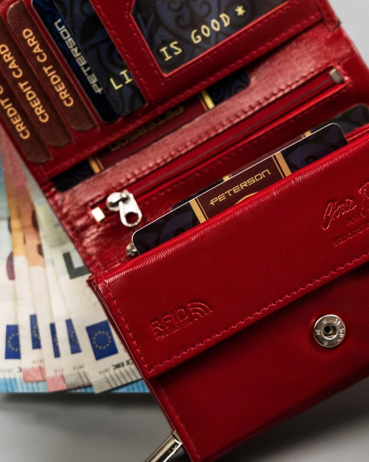 Leather wallet RFID PETERSON PTN RD-02-GCL-Y