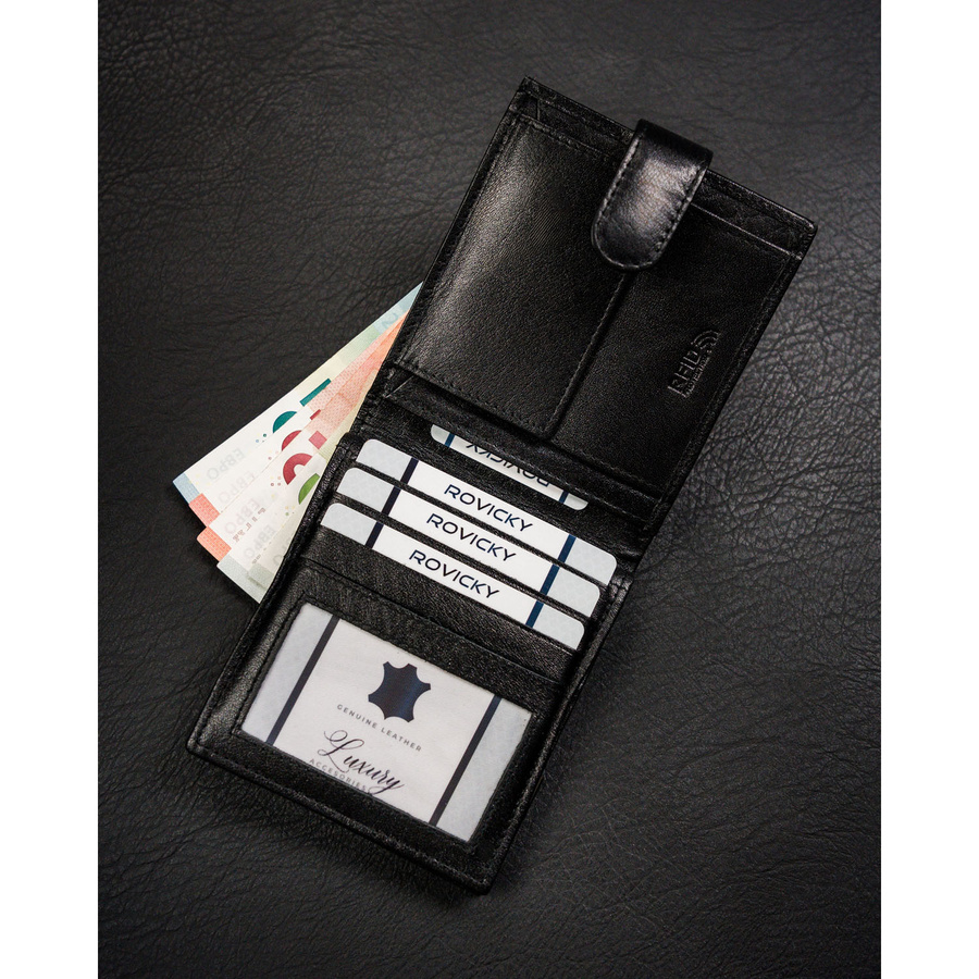 Czarny, poziomy, pojemny portfel męski ze skóry naturalnej zamykany zatrzaskiem - Ronaldo