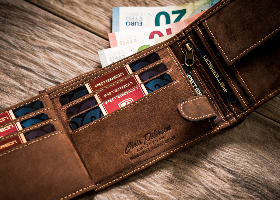 Leather men wallet PETERSON PTN 304E