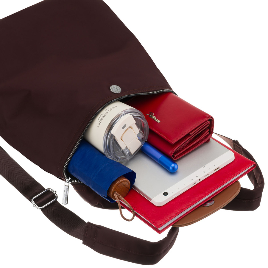 Bordowo-brązowy, miejski plecak damski z poliestru zawieszony na regulowanych szelkach - Peterson