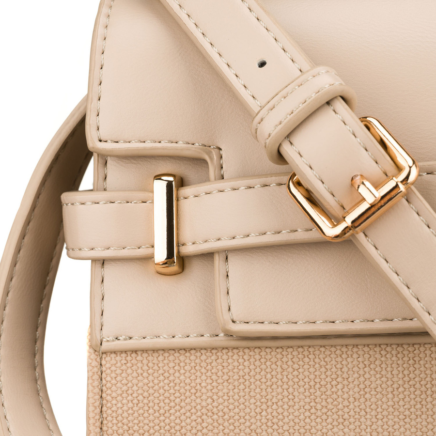 Beżowa torebka damska zamykana suwakiem i magnesem - Peterson