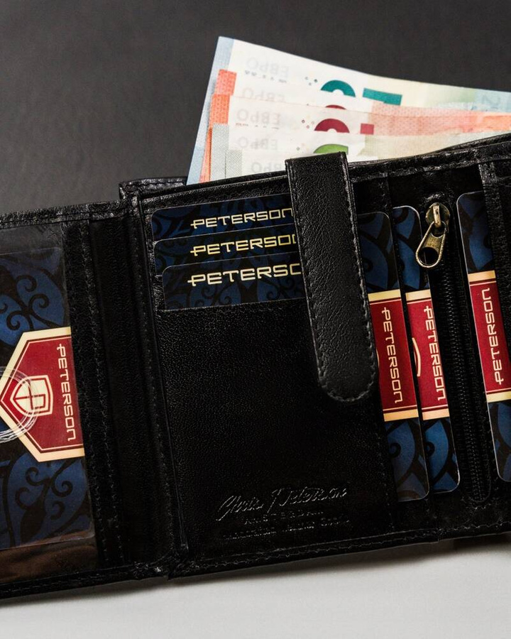 Leather wallet RFID PETERSON PTN 303.01