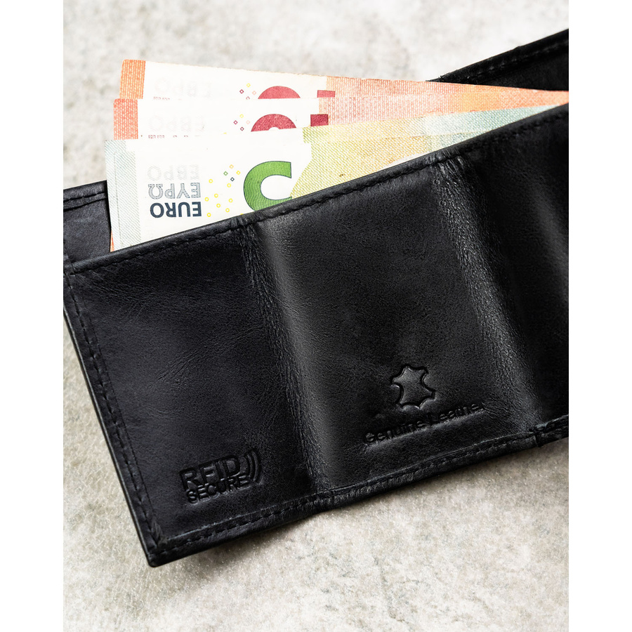 Skórzany portfel męski w czarnym kolorze wyposażony w system RFID - Rovicky