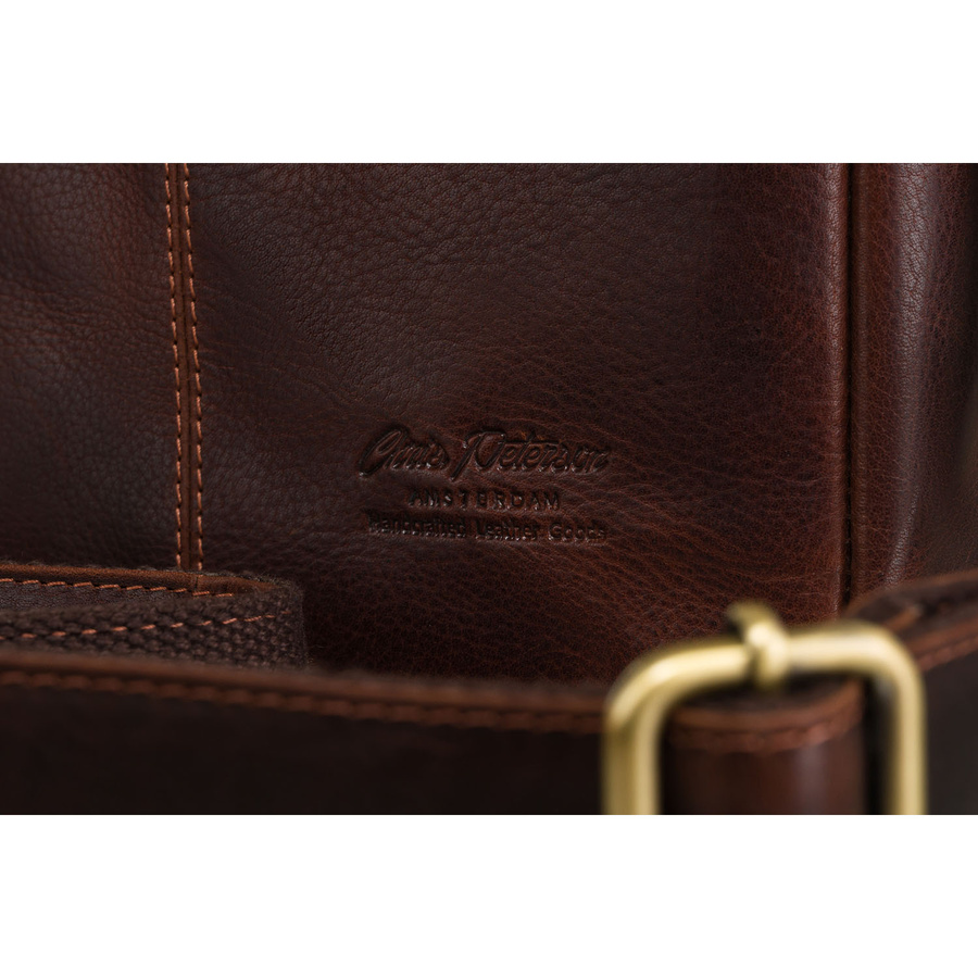 Leather bag PETERSON PTN TB-8021-WAX