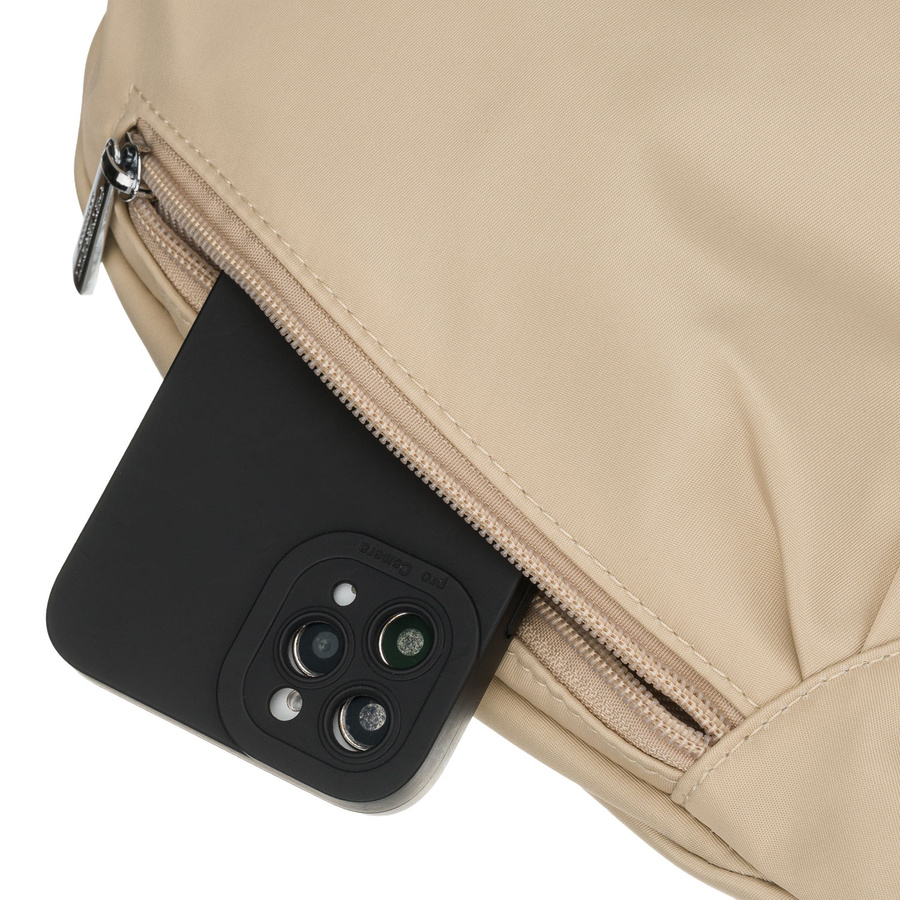 Torebka damska z poliestru w jasnobeżowym kolorze, zamykana suwakiem i wyposażona w kieszeń zewnętrzną - Peterson