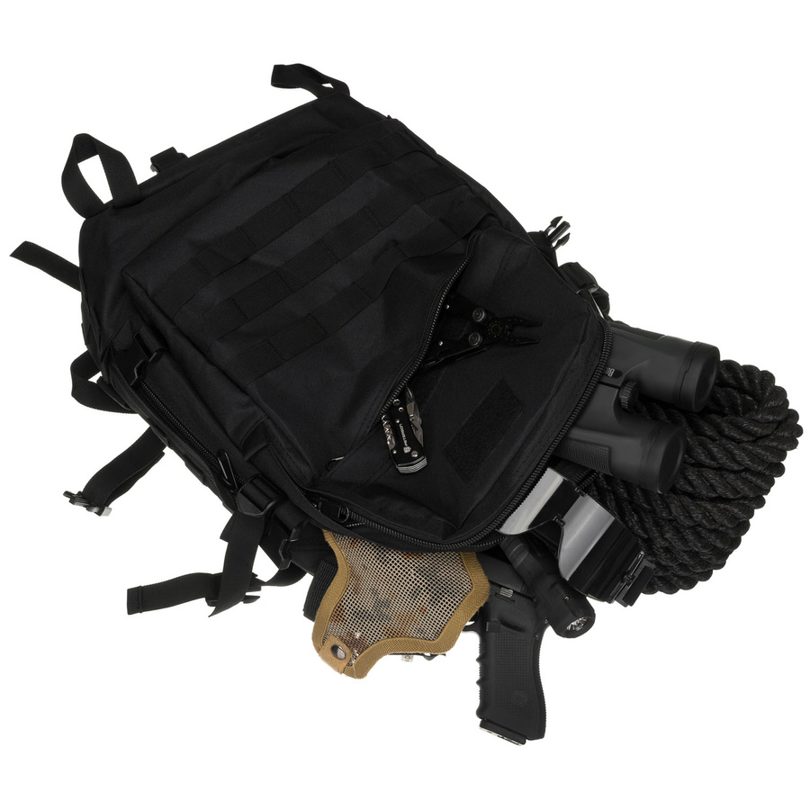 Czarny plecak militarny zawieszony na regulowanych szelkach, trzykomorowy - Peterson