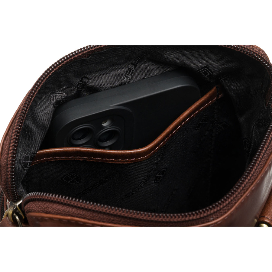 Elegancka, brązowa listonoszka męska ze skóry naturalnej z etui w zestawie - Peterson