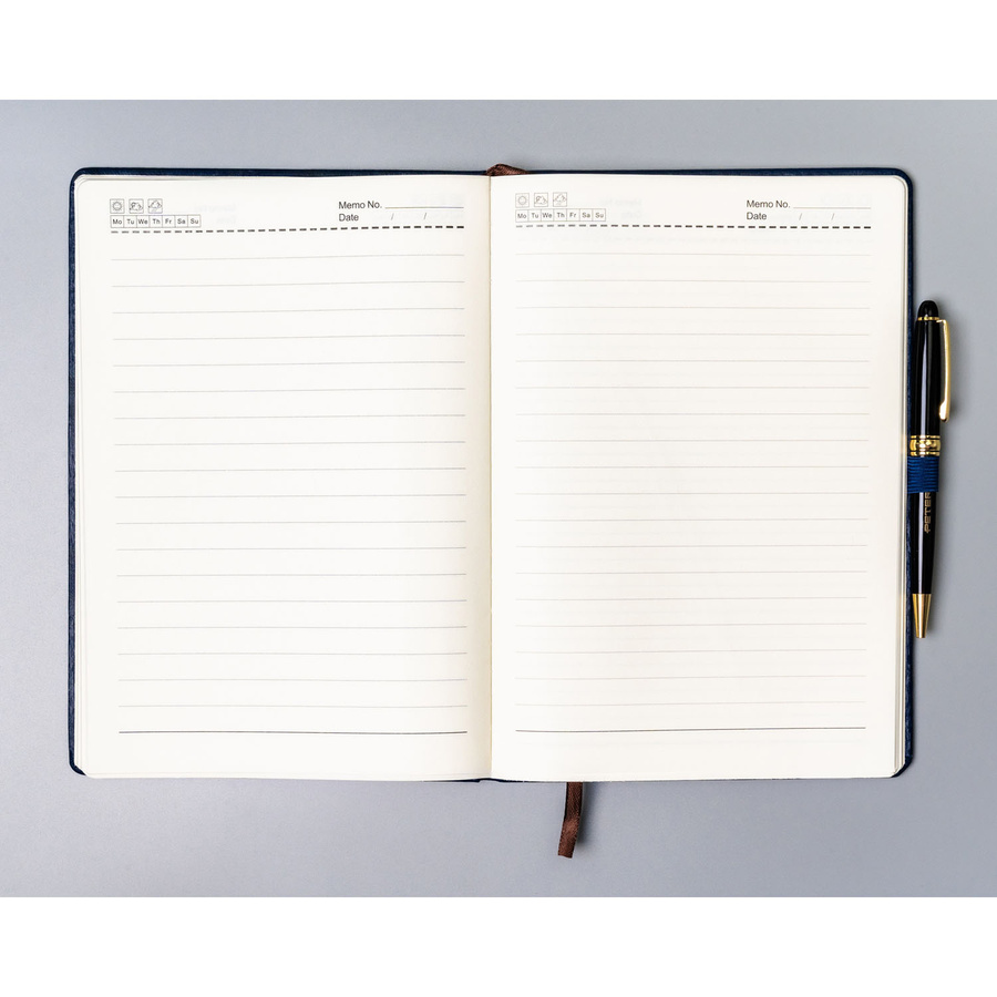 Granatowy notes w formacie B5 z gumką zamykającą, zadrukowany w linie - Peterson