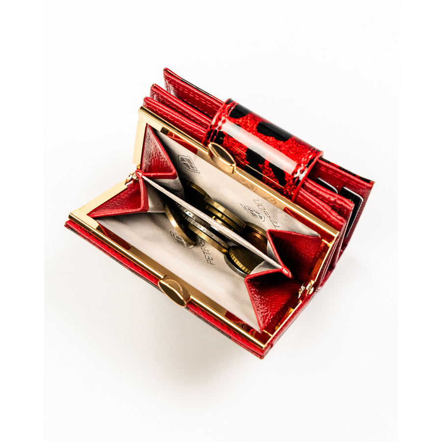 Mały portfel damski ze skóry ekologicznej i naturalnej w czerwonym kolorze - Peterson