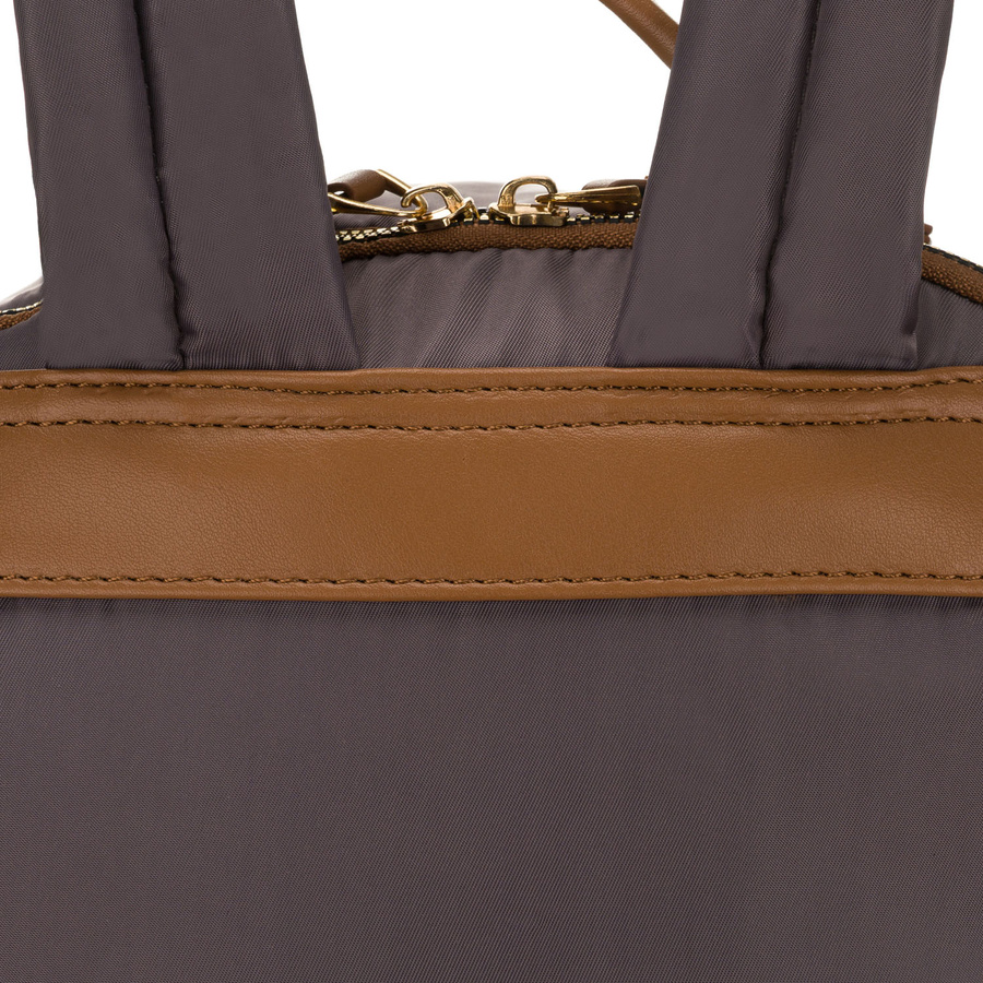 Szary, miejski plecak damski z poliestru zamykany suwakami - Peterson