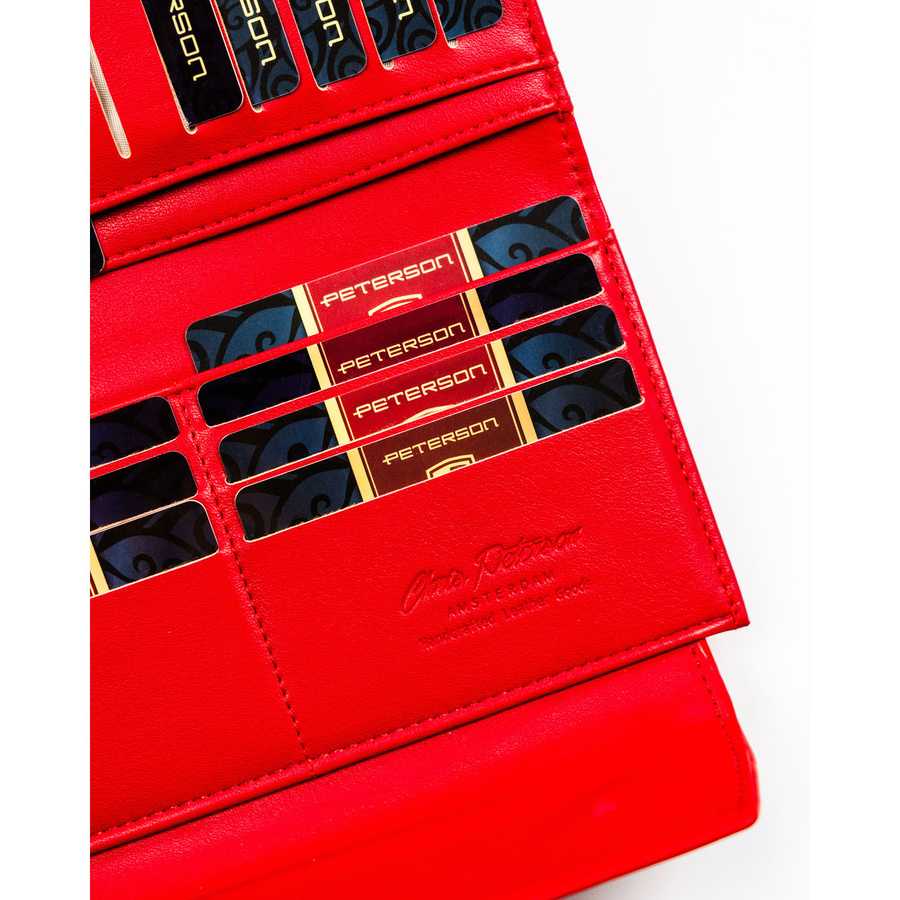 Duży, poziomy portfel damski ze skóry ekologicznej w czerwonym kolorze z tłoczeniem na wzór skóry krokodyla - Peterson