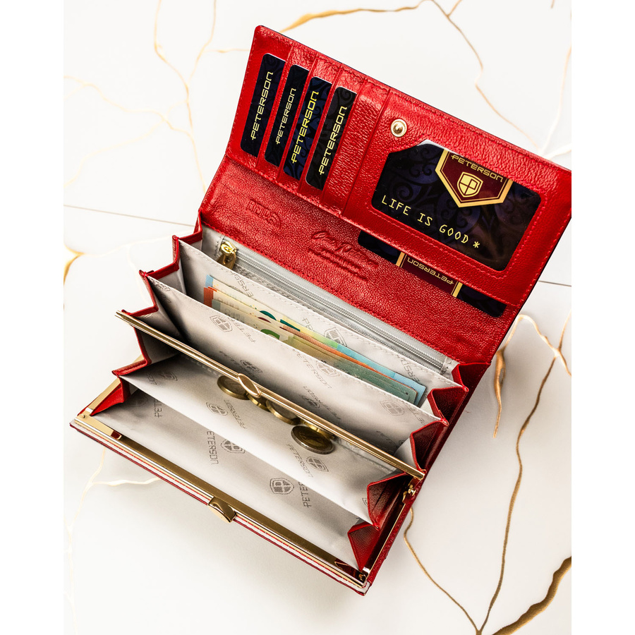 Lakierowany, czerwony portfel damski ze skóry naturalnej i ekologicznej w zwierzęcy wzór - Peterson