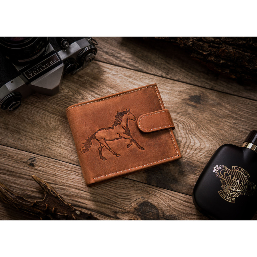 Klasyczny, skórzany portfel męski w brązowym kolorze