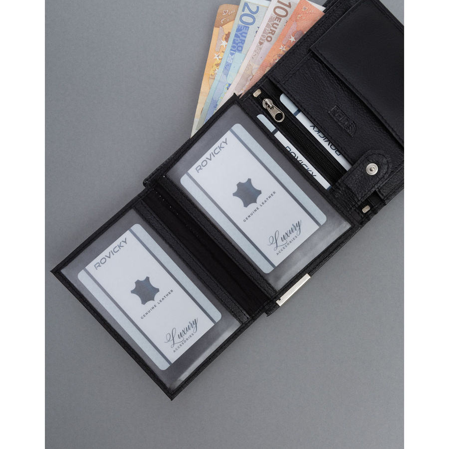 Duży, skórzany portfel męski w czarnym kolorze bez zapięcia zewnętrznego - 4U Cavaldi