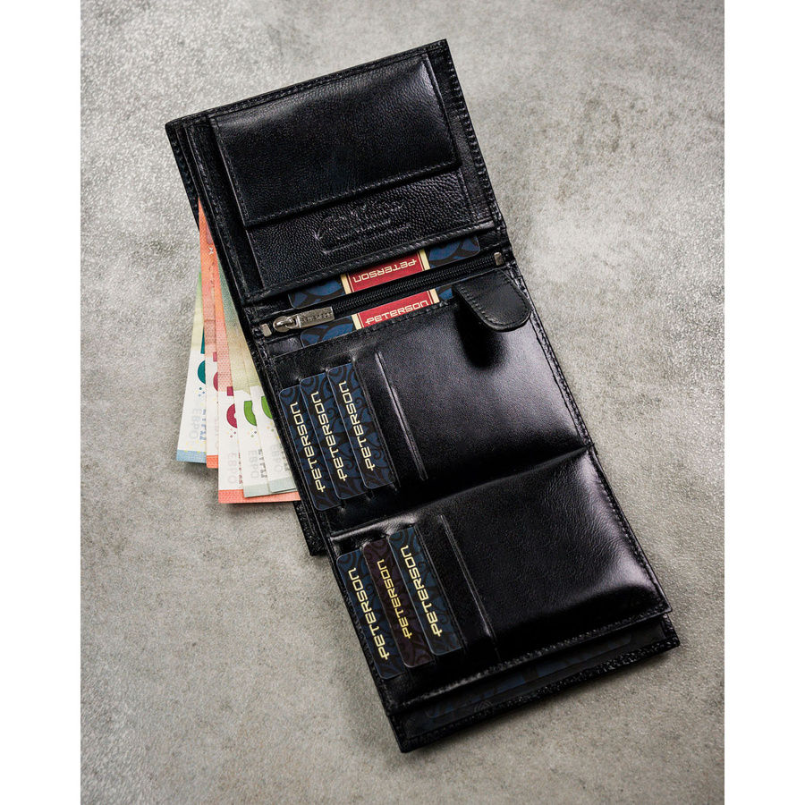 Zestaw prezentowy: skórzany, pionowy portfel męski w czarnym kolorze z systemem RFID i pasek ze skóry ekologicznej - Peterson