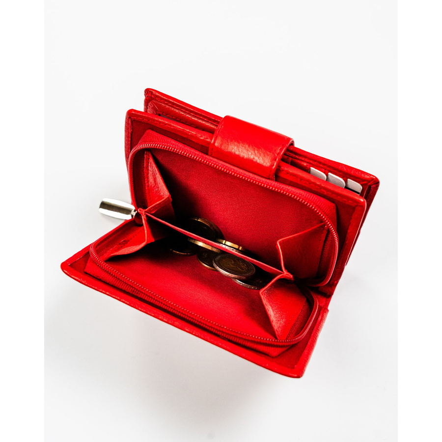 Zgrabny portfel damski na zatrzask wykonany ze skóry naturalnej w czerwonym kolorze - Rovicky