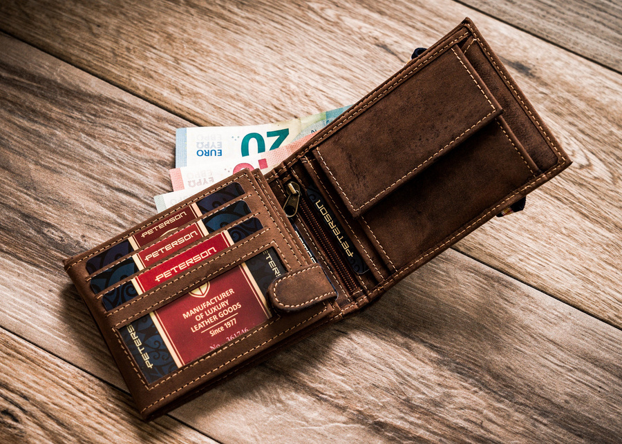 Leather men wallet PETERSON PTN 304E