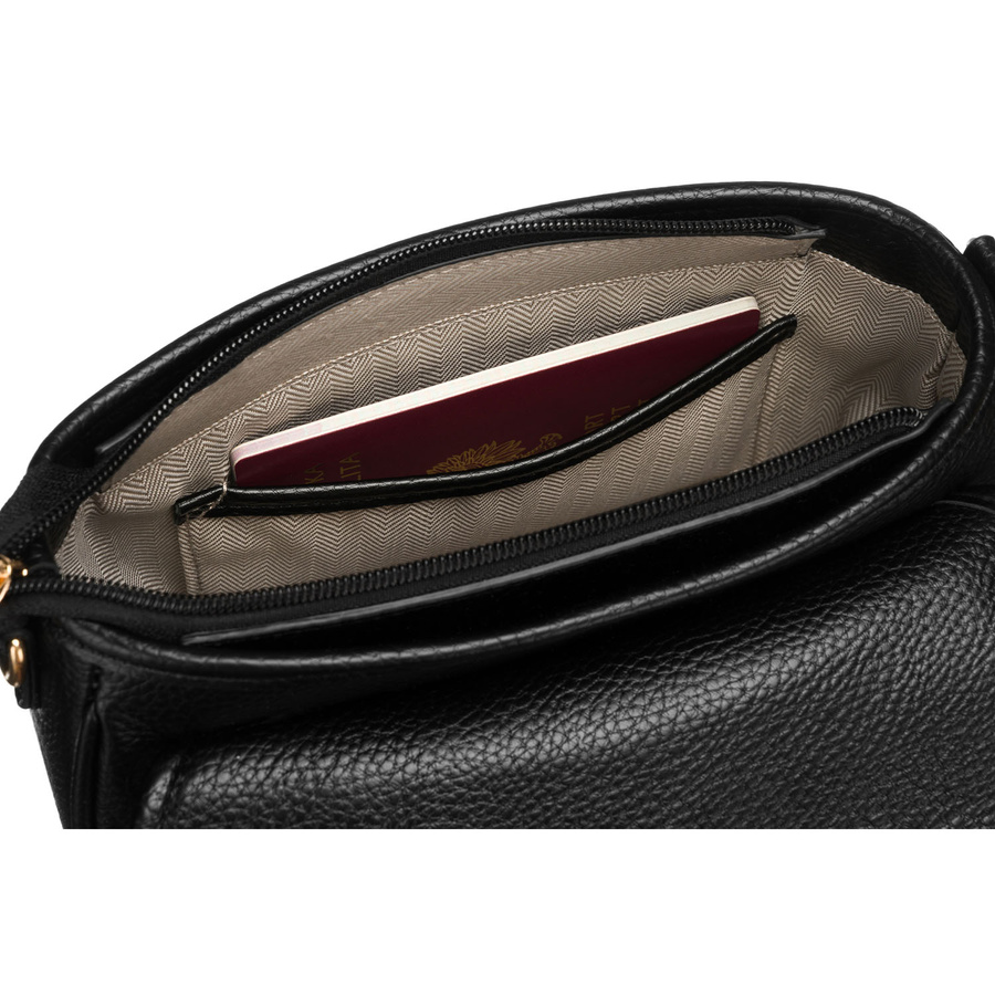 Mała, czarna torebka damska na ramię ze skóry ekologicznej - Peterson