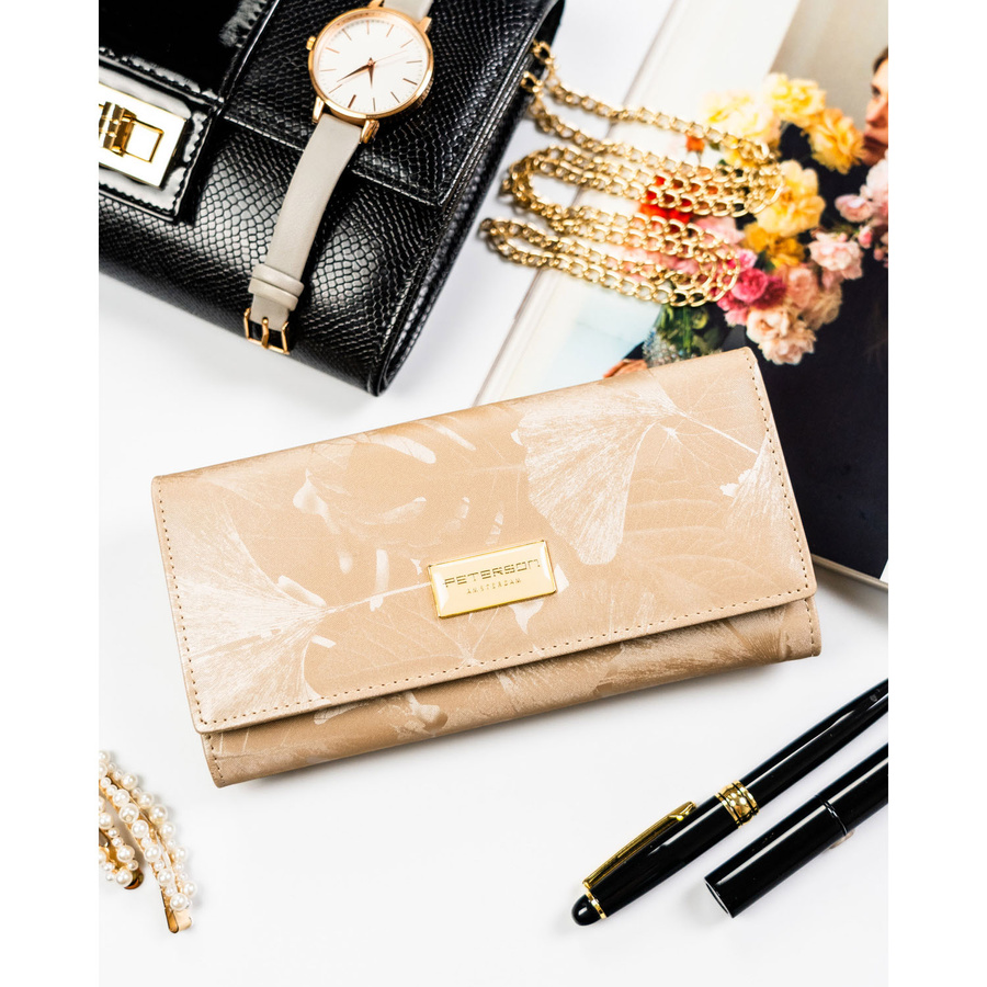 Beżowy portfel damski ze skóry naturalnej i ekologicznej w roślinny wzór - Peterson