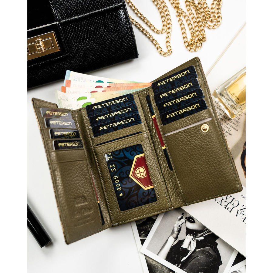 Średniej wielkości złoty portfel damski z motywem kwiatowym portmonetka na zatrzask i bigiel skóra naturalna i eko RFID STOP Peterson