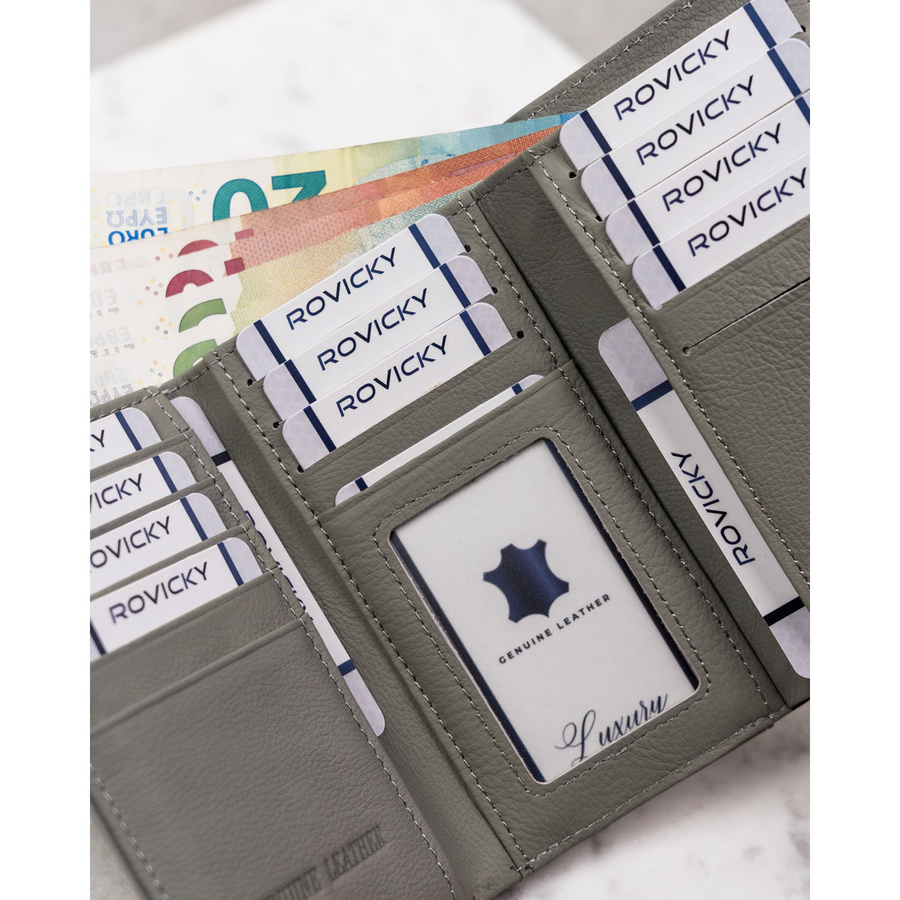 Portfel damski w kwiaty zamykany biglem i zatrzaskiem - 4U Cavaldi