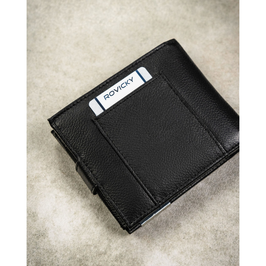 Duży portfel męski ze skóry naturalnej w czarnym kolorze zamykany zatrzaskiem - 4U Cavaldi