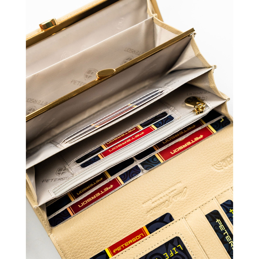 Beżowy portfel damski ze skóry naturalnej i ekologicznej zamykany zatrzaskiem - Peterson