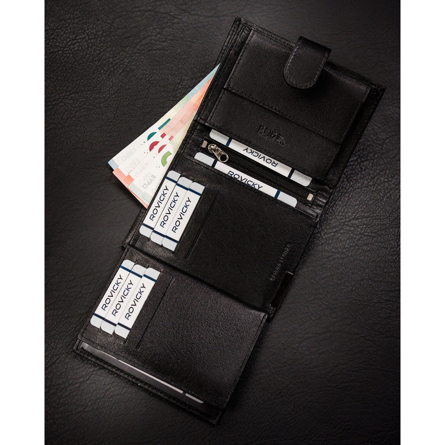 Portfel męski ze skóry naturalnej w czarnym kolorze zapinany na zatrzask - Ronaldo
