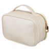 Praktyczna kosmetyczka ze skóry ekologicznej w jasnobeżowym kolorze - Rovicky
