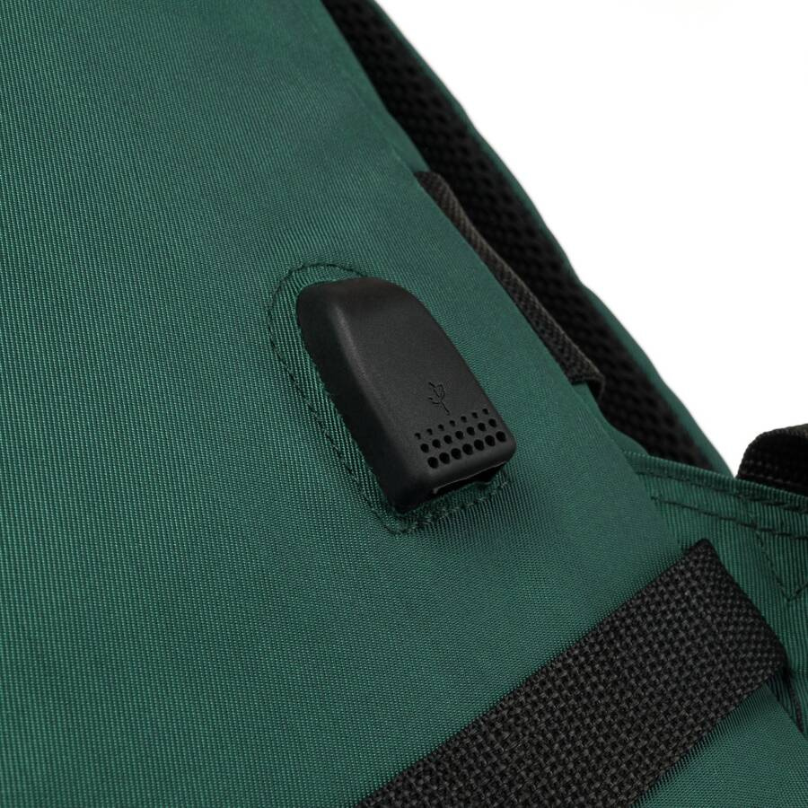 Pojemny, podróżny plecak kabinowy z portem USB - Peterson