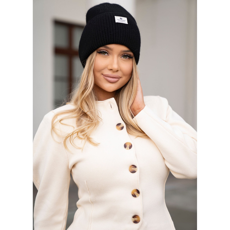 Zimowa czapka damska beanie w czarnym kolorze - Peterson
