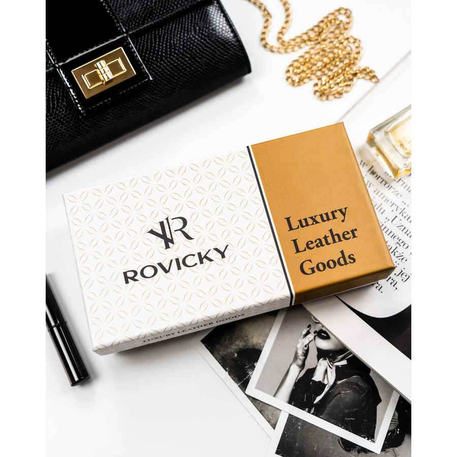 Duży, czarny portfel damski ze skóry naturalnej we wzór imitujący skórę krokodyla - Rovicky